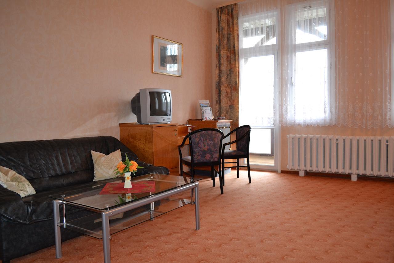 Hotel Weisser Hirsch Schwarzburg Номер фото